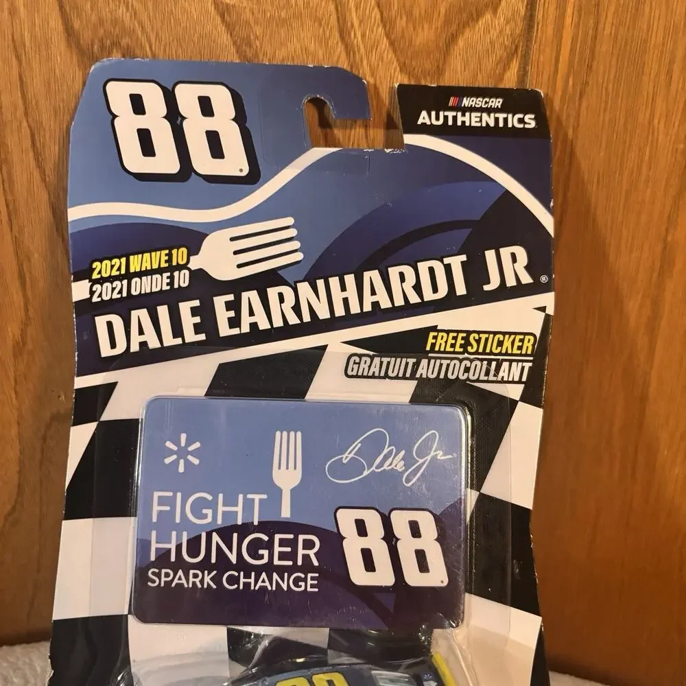 Dale Earnhardt Jr 2021 NASCAR Authentics Wave 10 Fight Hunger 88 1:64 Diecast